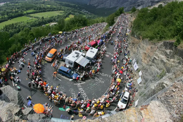 Alpe d'Huez and Cycling fans