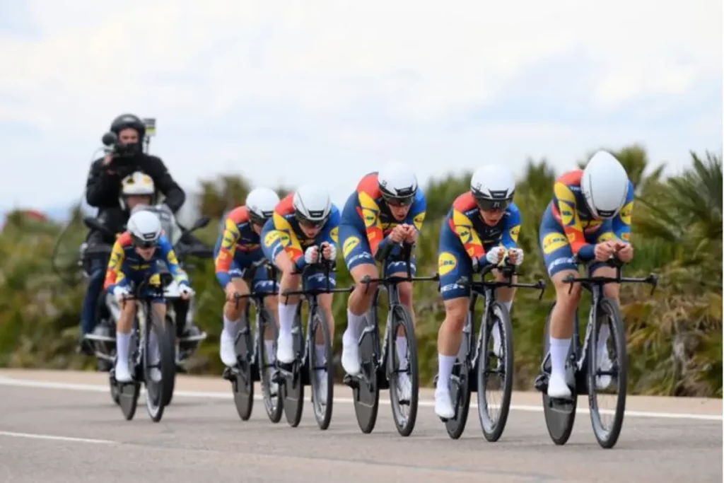 La vuelta femenina -