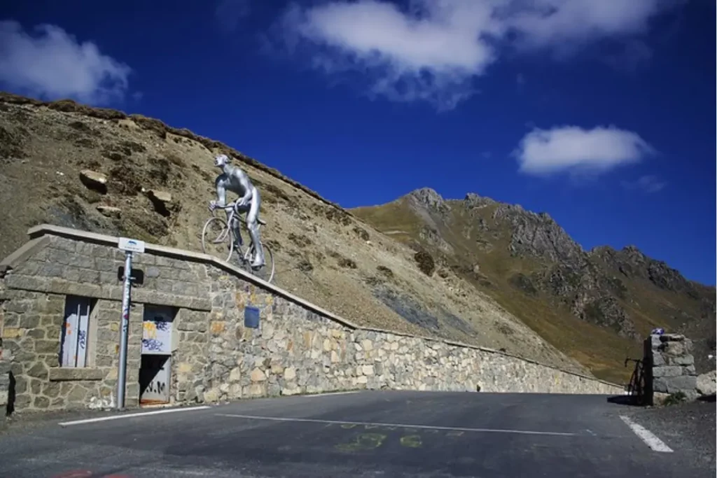 Tourmalet - Memorial + Statue