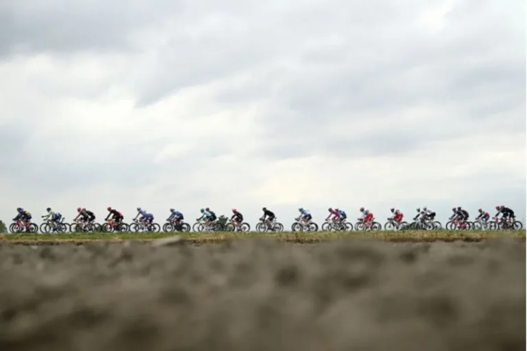 Giro D'Italia - ST3 Peloton