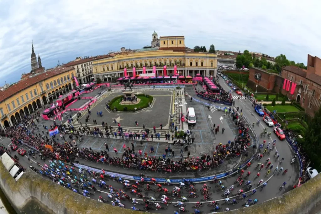 Giro D'Italia - ST3 Start