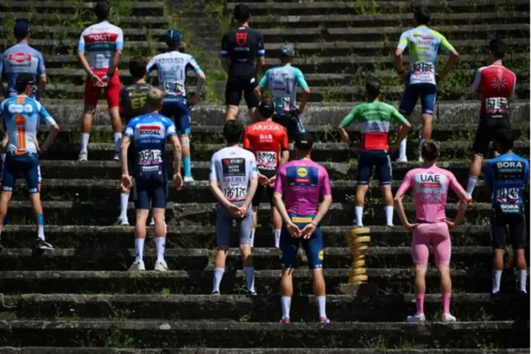 Giro - ST10 Riders