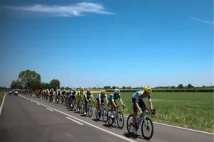 Tour - ST2 Peloton